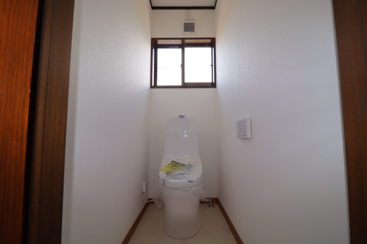 2階トイレ（自動洗浄付き）